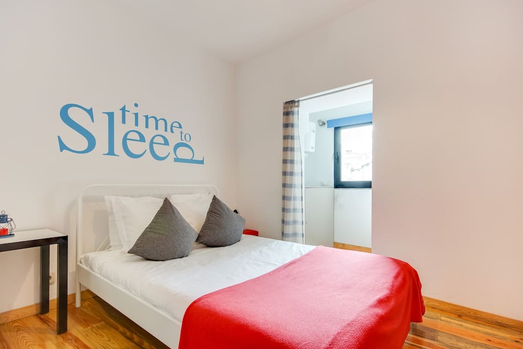 Comfortable double bed