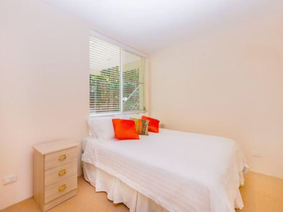 Queen Bed Bedroom