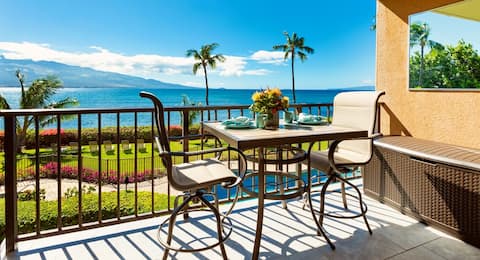 Gentle Waves, Incredible Direct Oceanfront Views!