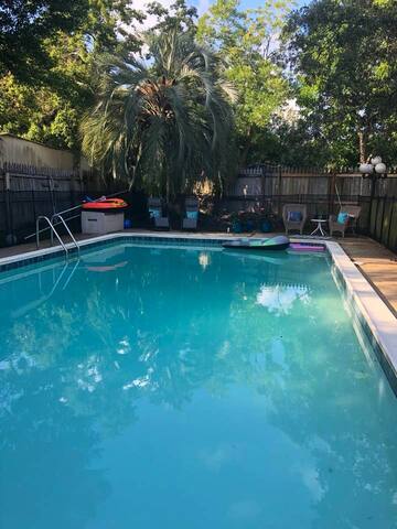 Breeze Shala

Peaceful vibes by the beach.