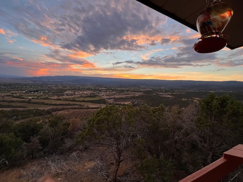 The Million Dollar View from the Mesa’s Edge!