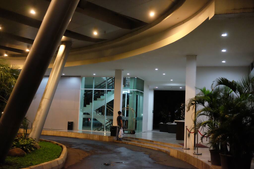 Building entrance, 2 lobby.