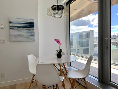 DT Brand New Luxury Studio near Seawall