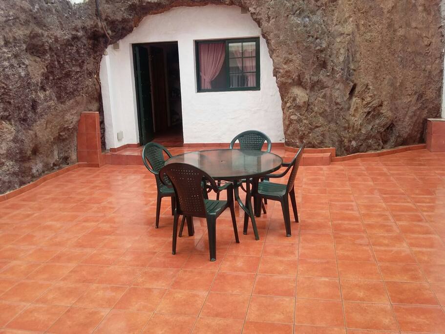 PATIO (ASADER0)