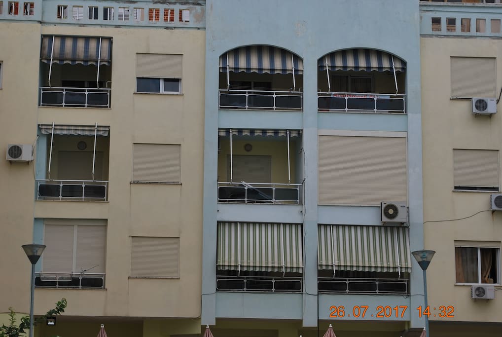 The two top balcony belong to apartment with excellent of the pool