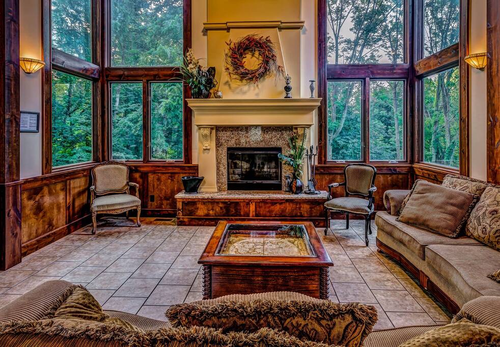 Lots of windows to view nature