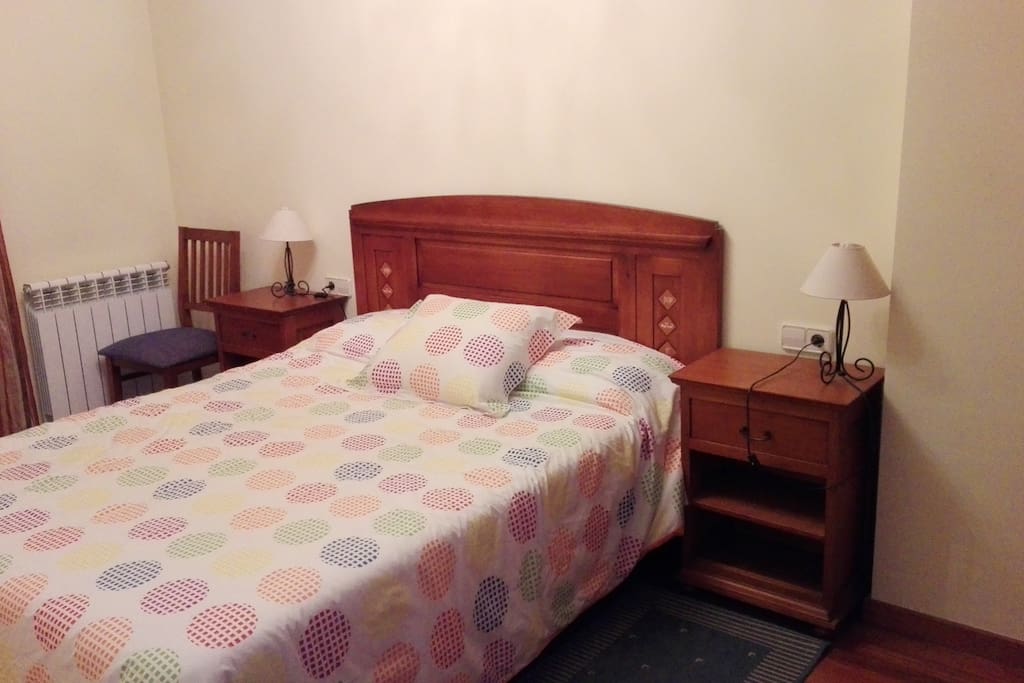 Habitació llit 150 cm