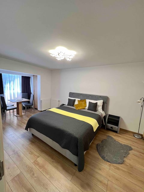 Boby’s Studio with Free Parking