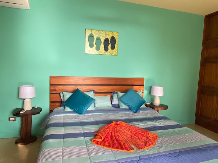 Casa Iguane de tamaño king iluminado