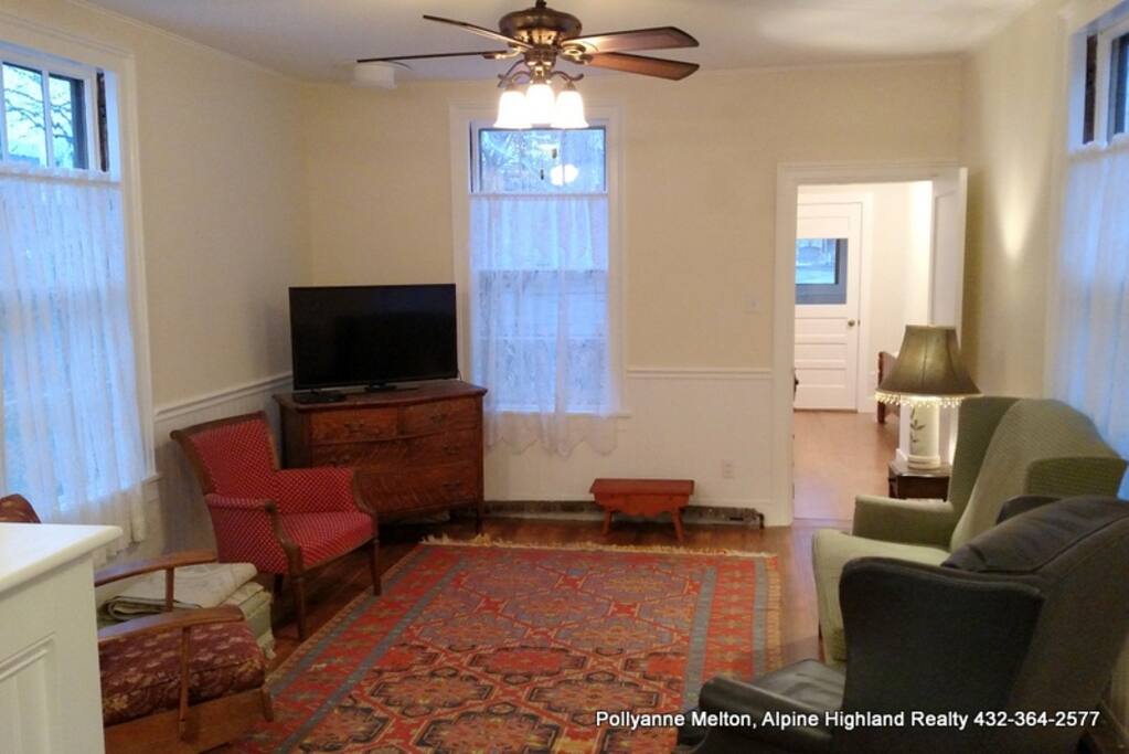 Spacious living room off entry