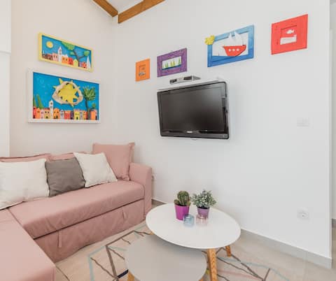 Top Airbnb: Private oasis near Split/heated pool&large terrace in Srinjine