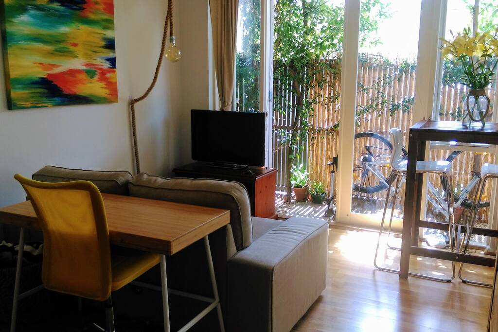 Living room / Front garden