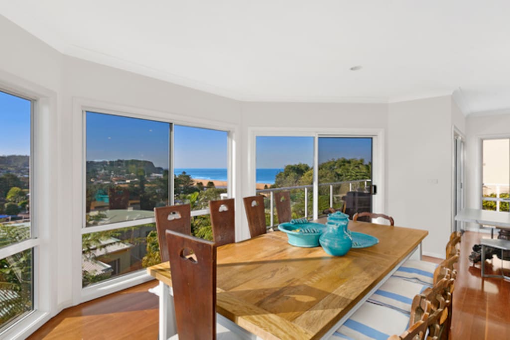 great dining and entertaining room