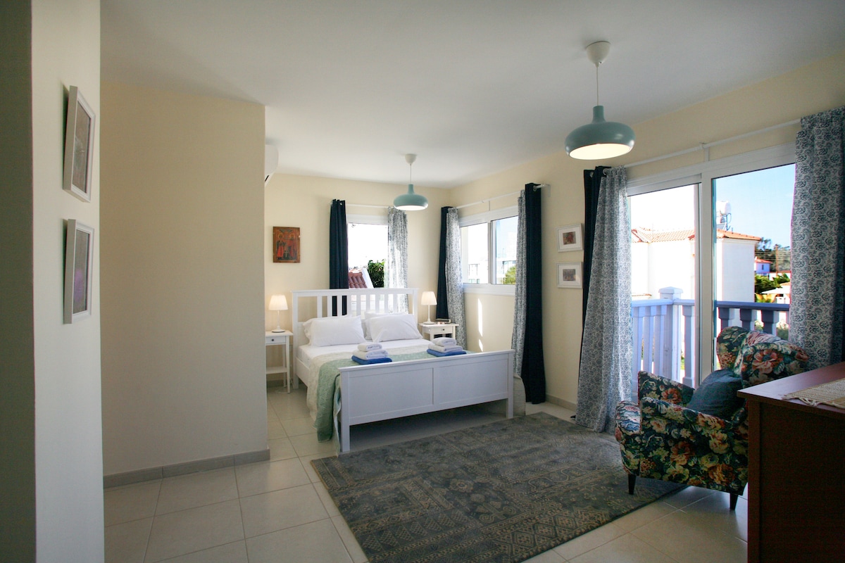 Master Double Bedroom 1, u apartmanu, privatni balkon!