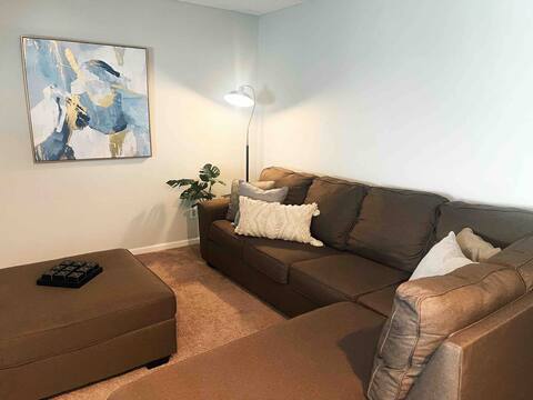 Townhome w/3 BR Cozy, Quiet & Family Friendly