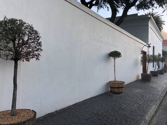 5 Wandel Street Gardens Cape Town South Africa gallery image 3