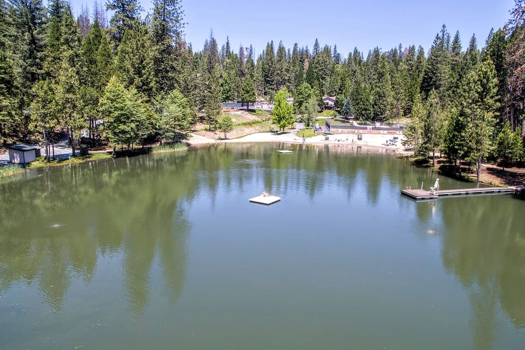 Walk to Lodge Lake