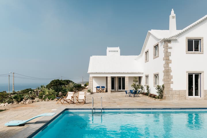 Outpost – Casa das Arribas: Ocean Saloon