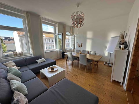 Entire old building apartment in the heart of the city