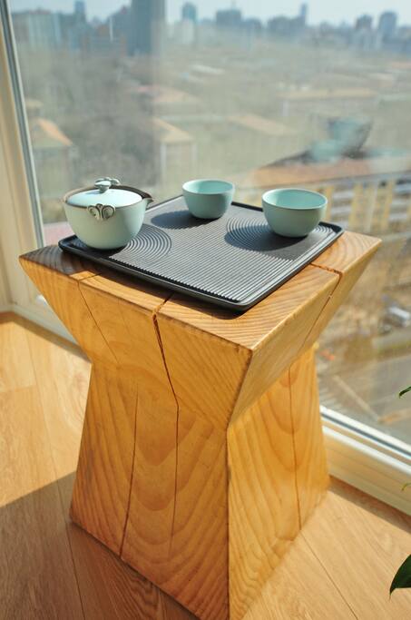 精心准备的茶具,茶叶沁人心脾,臻品起来