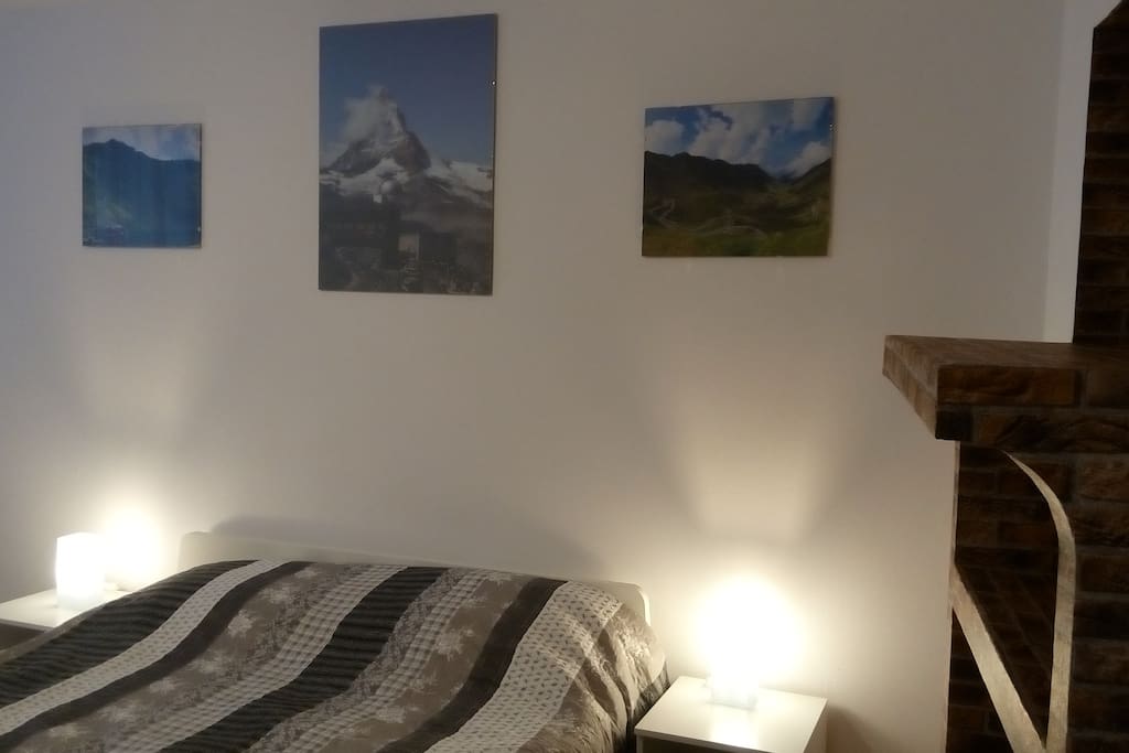 Mountains Room