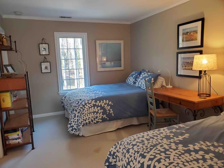 Vitanda viwili viwili vya starehe sana