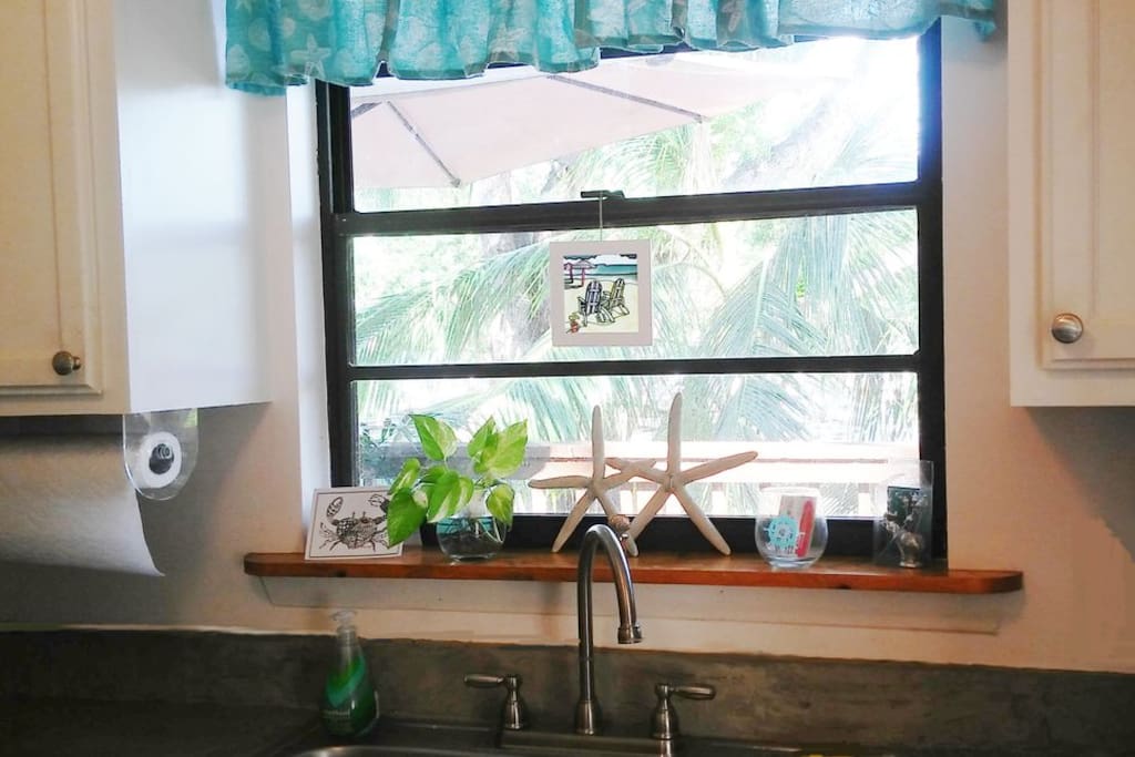 full kitchen