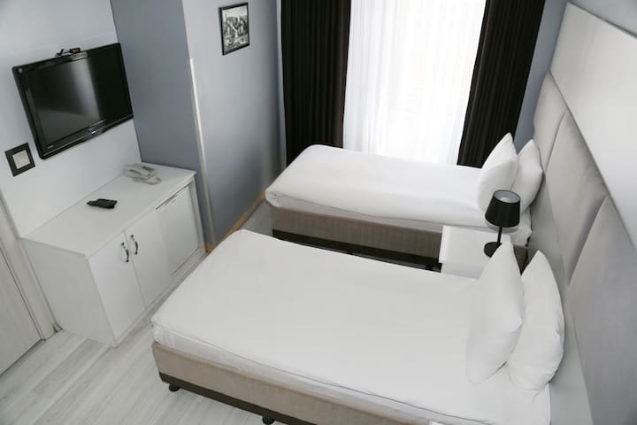 ★BABU HOUSE ★ Bed in Mixed Dormitory ★ Taksim ★