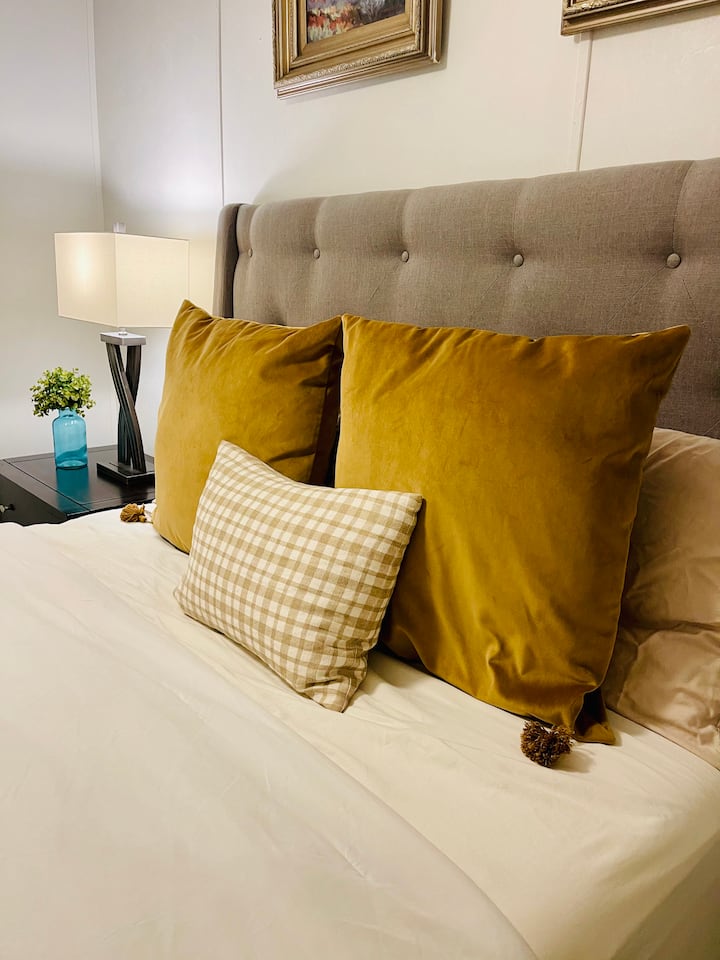 山区卧室-标准双人床卧室 