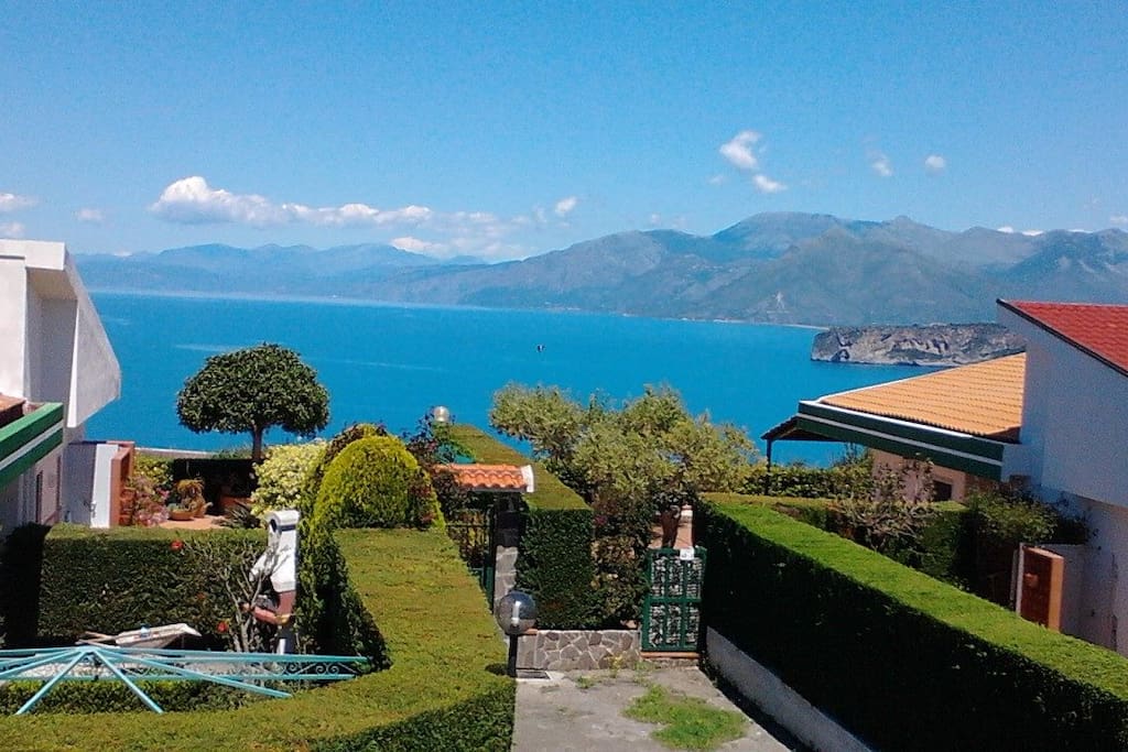 Vista dal Terrazzo della villa