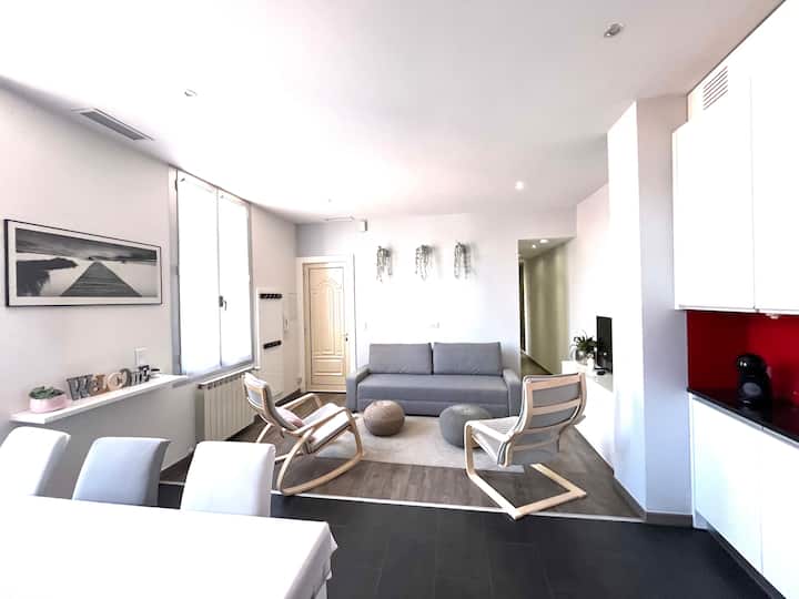 Big Apartment 2 Bedroom Near Monaco Train Station - Mónaco