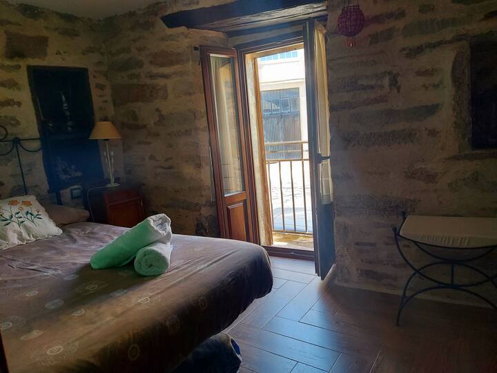 საძინებელი 1