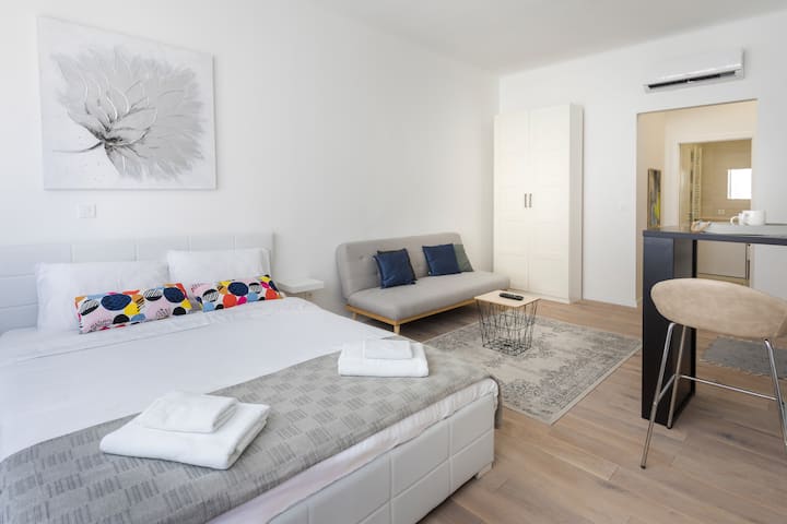 Ფართო და კომფორტული თქვენი კომფორტისთვის!