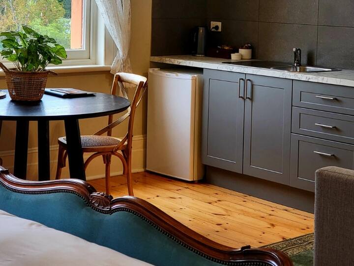 Romantic 1 Br Apt Short Stroll To Cafes & Beaches - Portland