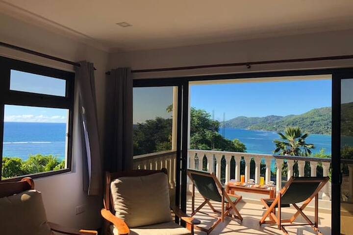 Island Cove Self Catering "Soungoula"(sea view)