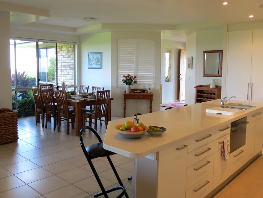 Large open kitchen, lounge & dinning