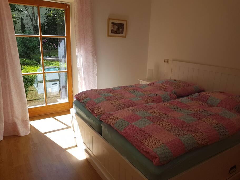 Different sights of the gardenroom