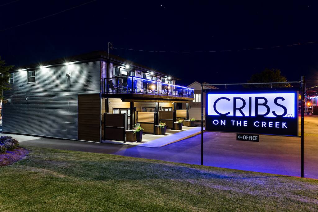 Welcome to Cribs on the Creek!