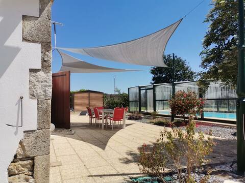 Beautiful family villa, swimming pool 29° year-round