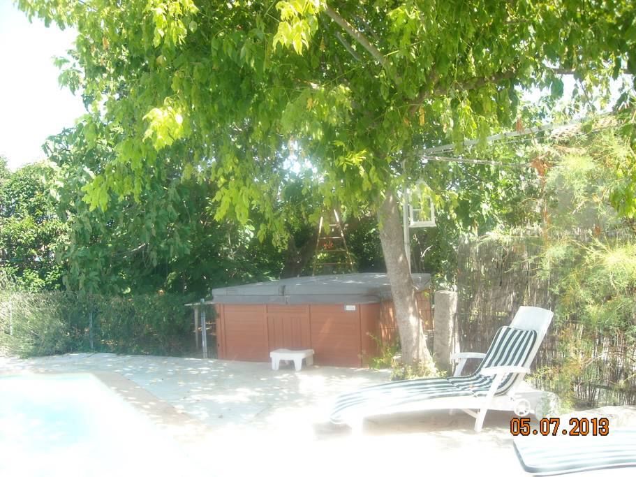 Jacuzzi