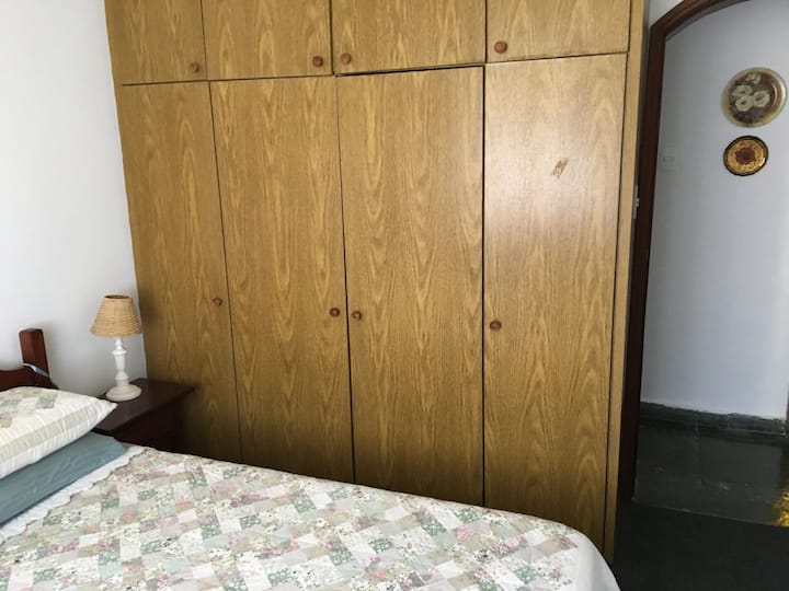 No Suite Double Room Kabineti me Kondicioner dhe Tavan Fan