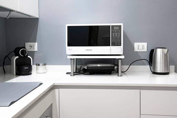 AMAZING APARTMENT a few steps from TERMINI STATION gallery image 5