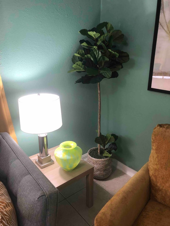 Taa za usb ( ndiyo unaweza kuchaji simu zako hapa) 