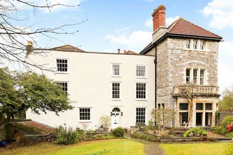 Old Stables, hidden period gem, spectacular garden