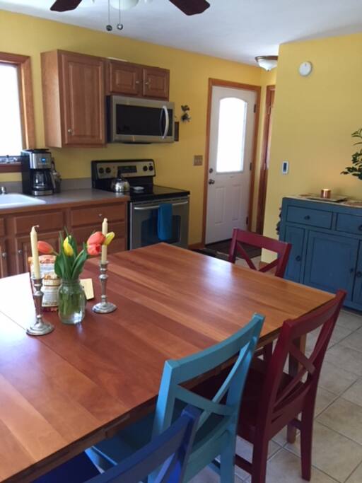 Kitchen || Table Seats Eight