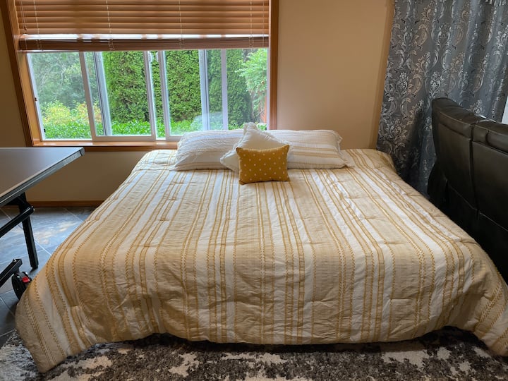 2 King Bed, Kitchenette, Game Area, Living, Office - 伍丁維爾