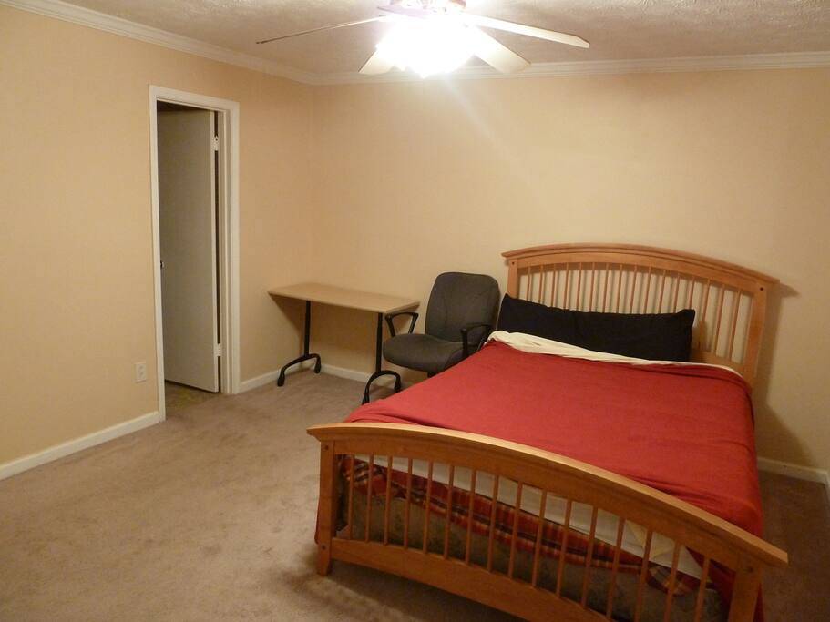 Master bedroom - queen bed, work area