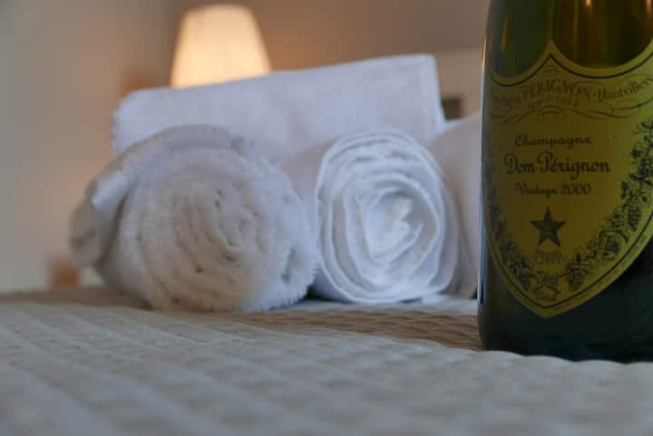 Suite 261 — 6