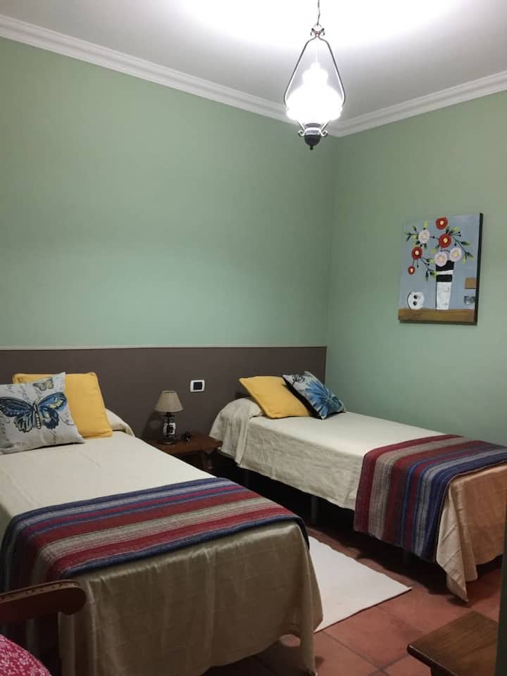 Dhomë gjumi 1
