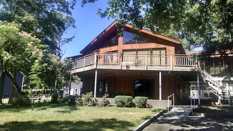 Suburban Fall River Home with a Lake View